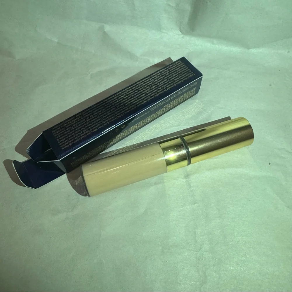 Estee Lauder concealer